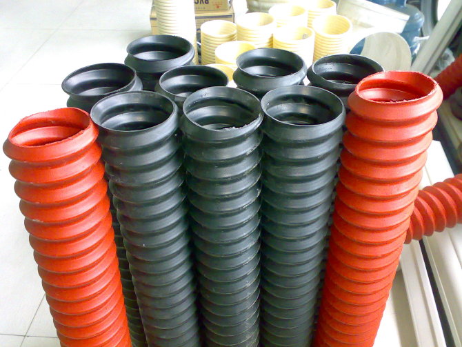 現(xiàn)澆橋梁預應(yīng)力塑料波紋管